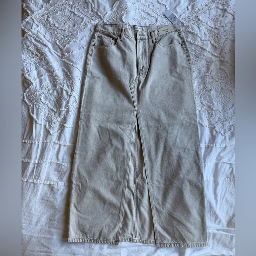 NWT AF Midi Skirt